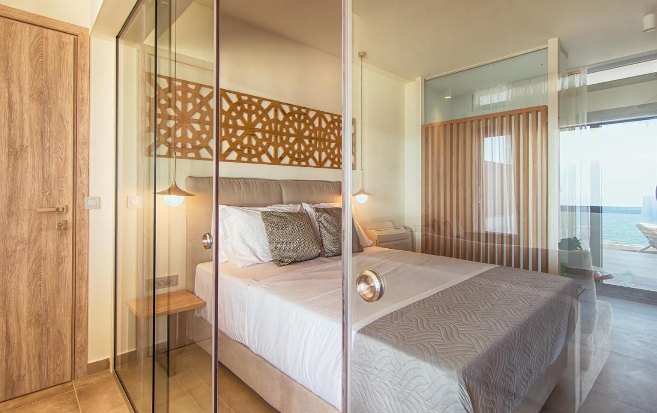 Amphitheatre Suites Палиохора Екстериор снимка