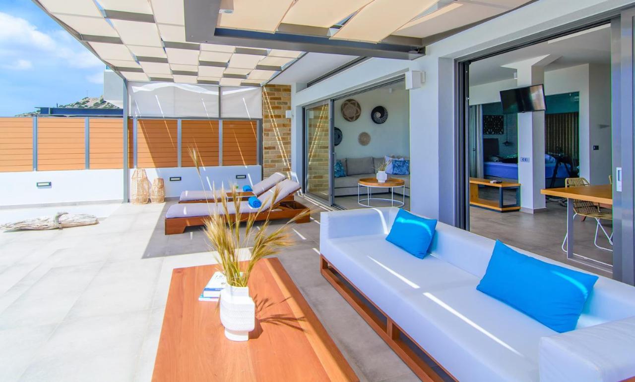 Amphitheatre Suites Палиохора Екстериор снимка
